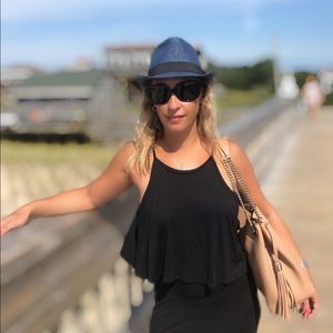 Meet your Posher, Ellen